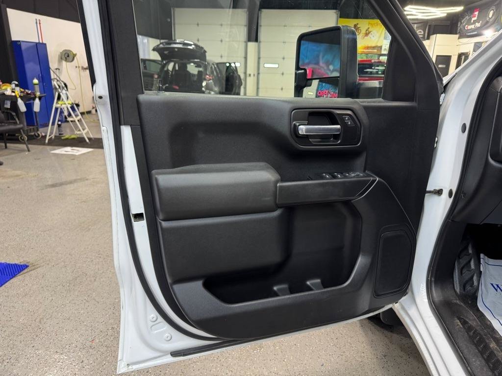 Used 2020 Chevrolet Silverado 1500 W/T w/ WT Value Package AWD/4WD image 12