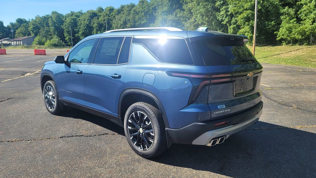 New 2026 Chevrolet Traverse LT w/ Sun and Wheel Package image 9