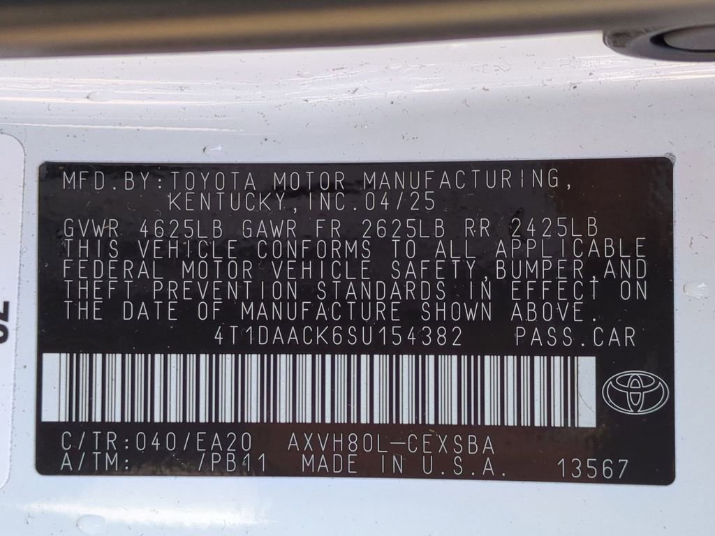 Used 2025 Toyota Camry SE image 36