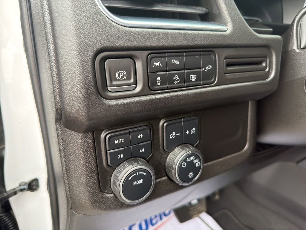 Used 2022 Chevrolet Tahoe Z71 w/ Luxury Package image 21