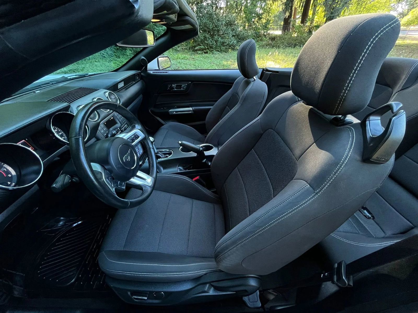 Used 2015 Ford Mustang Convertible w/ Equipment Group 051A image 7