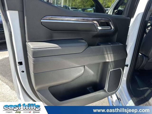 Used 2023 Chevrolet Silverado 1500 LTZ w/ LTZ Convenience Package II AWD/4WD image 20