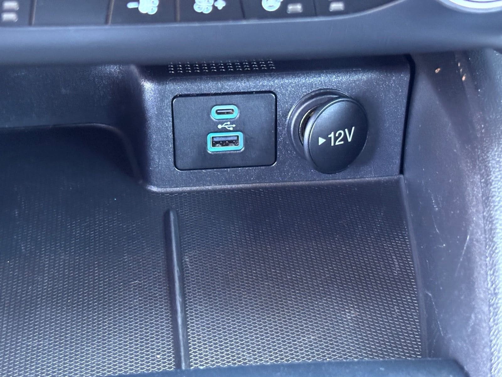 Used 2023 Ford Escape Active AWD/4WD image 31