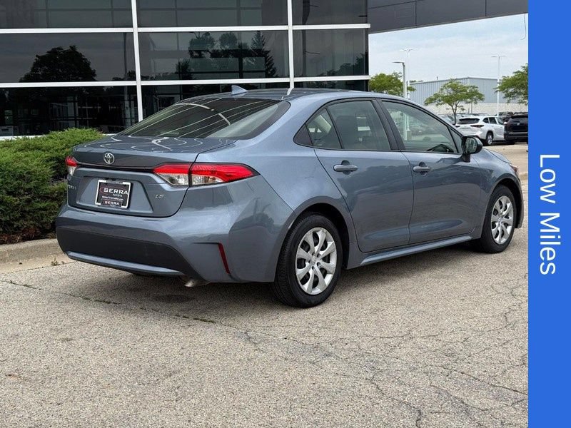 Used 2021 Toyota Corolla LE FWD image 3