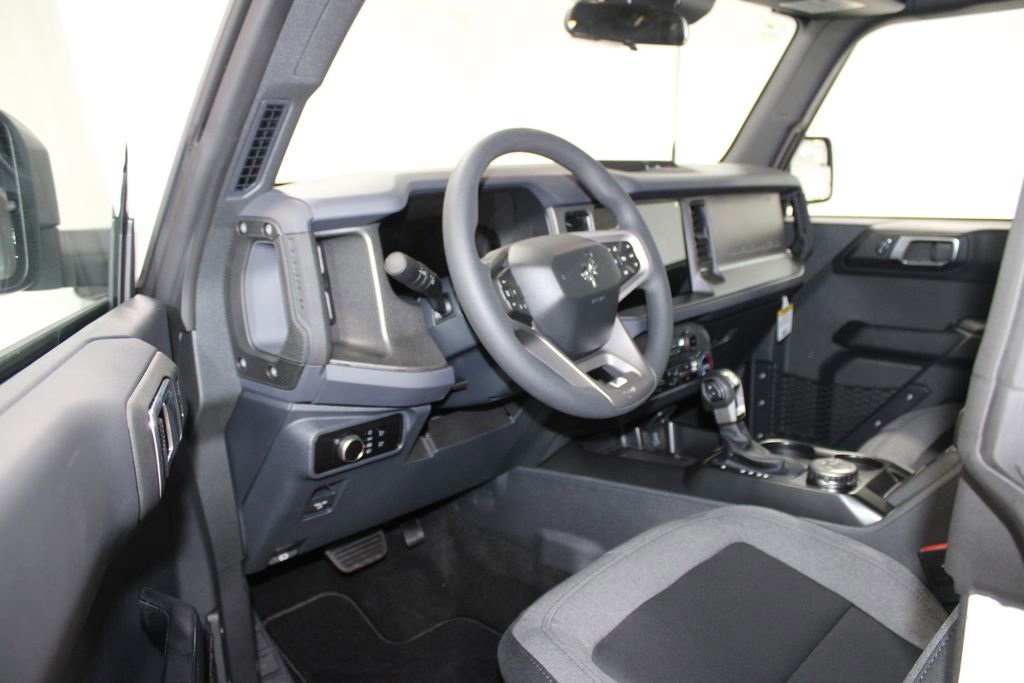 New 2025 Ford Bronco 4-Door image 18