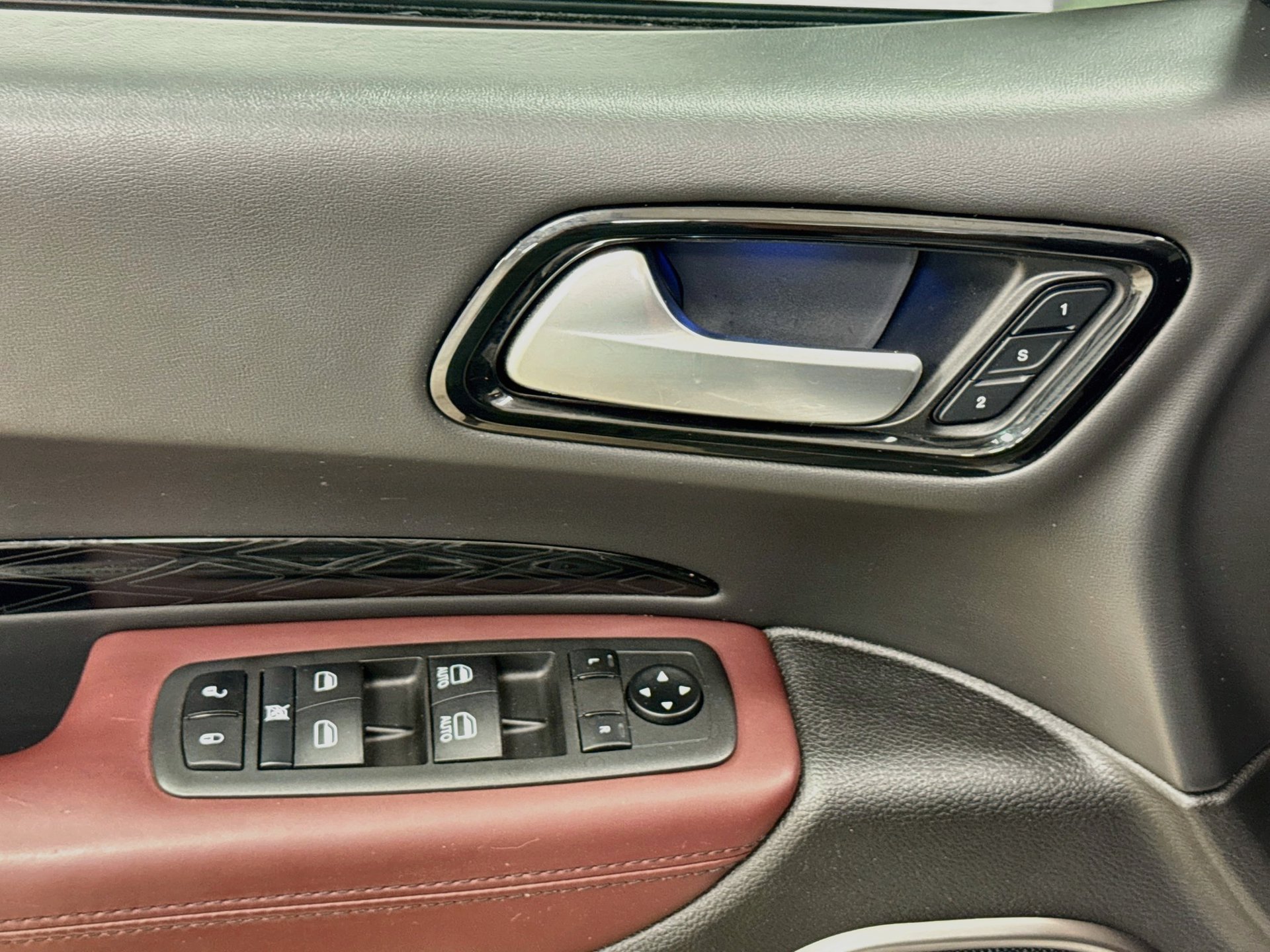 Used 2021 Dodge Durango Citadel w/ Premium Entertainment Group RWD image 18