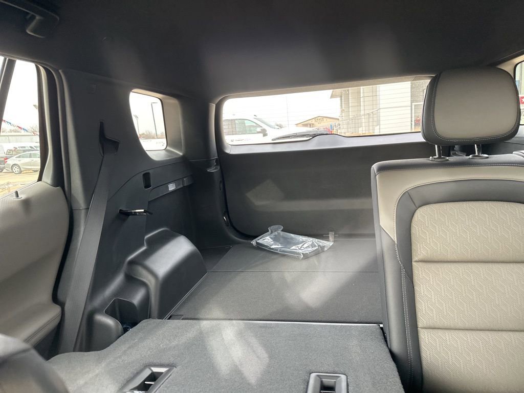 New 2026 Chevrolet Equinox LT w/ Convenience Package II image 24