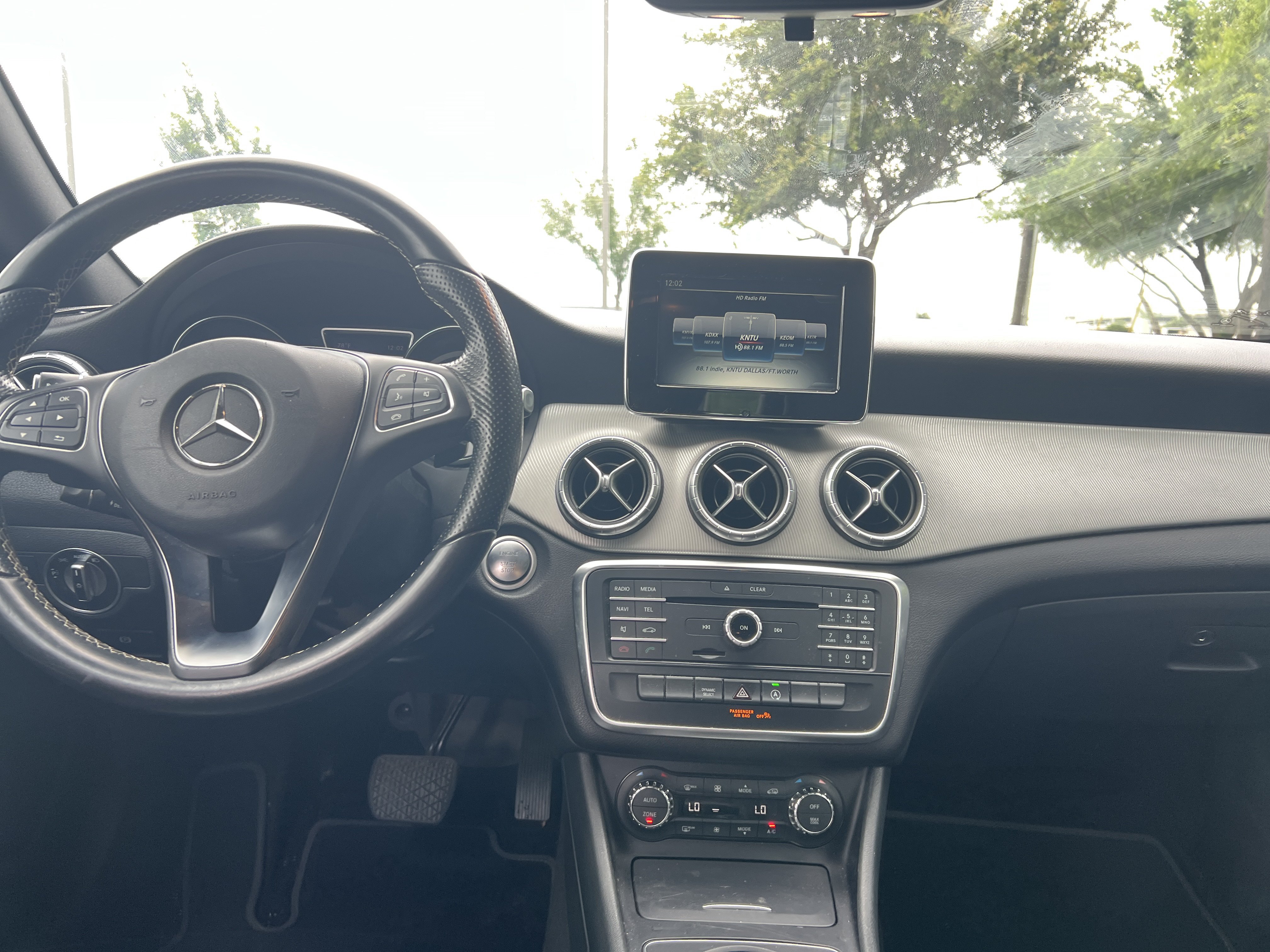 Used 2016 Mercedes-Benz CLA 250 image 25