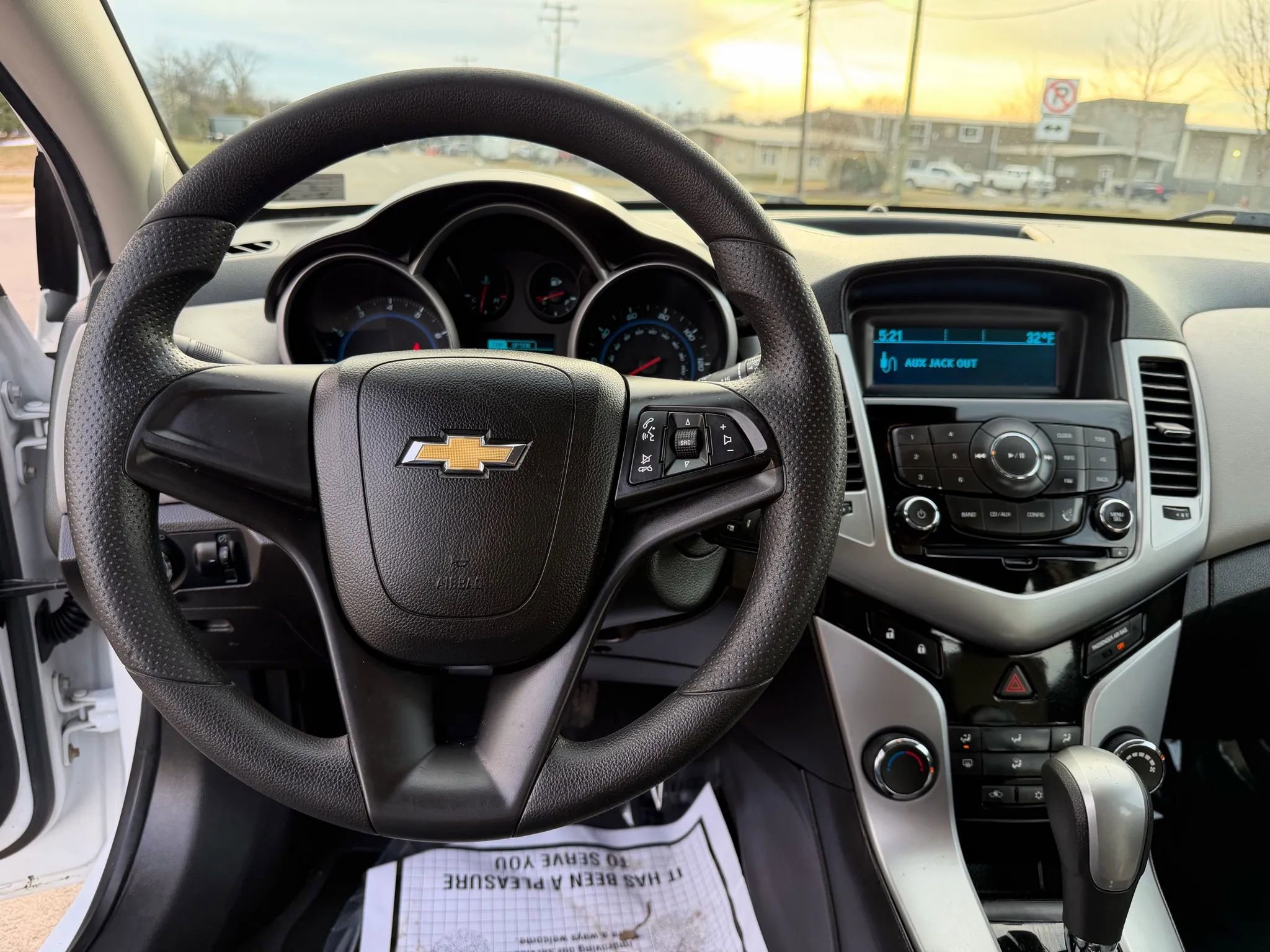 Used 2013 Chevrolet Cruze LS image 15