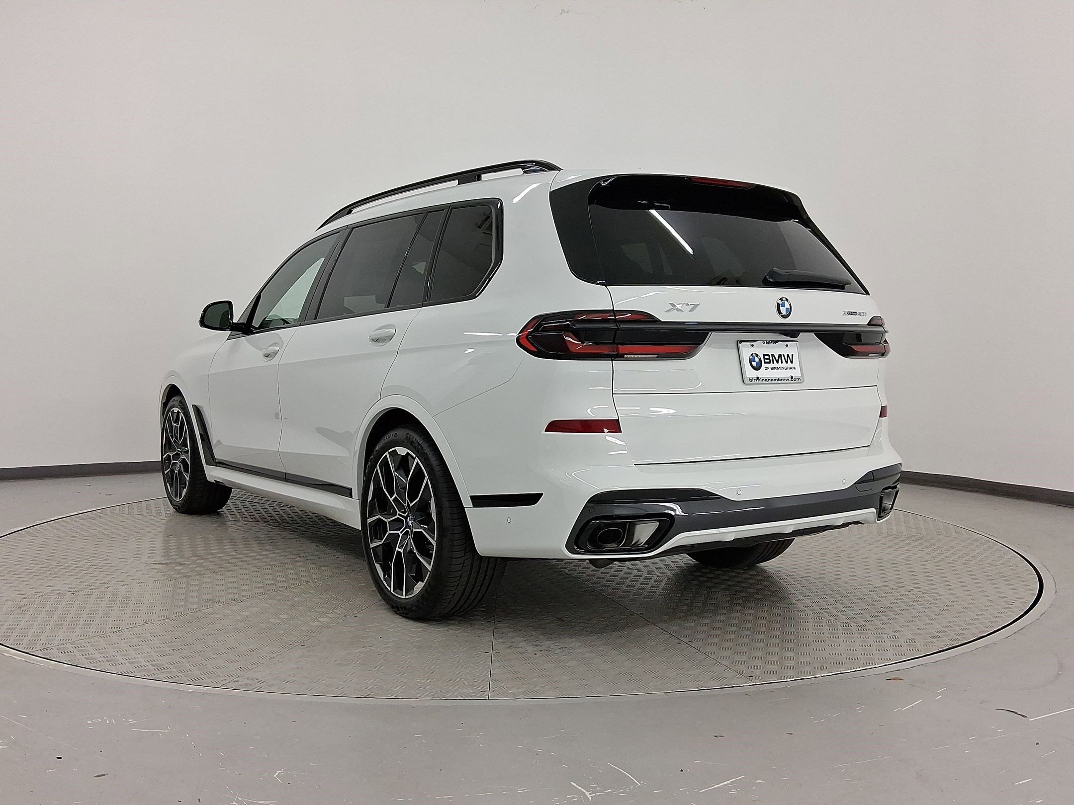 New 2026 BMW X7 xDrive40i w/ M Sport Package image 3