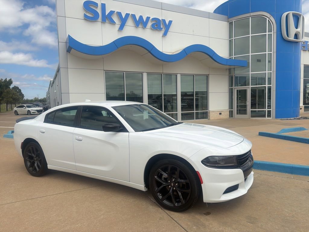 Used 2023 Dodge Charger SXT w/ Blacktop Package RWD image 1