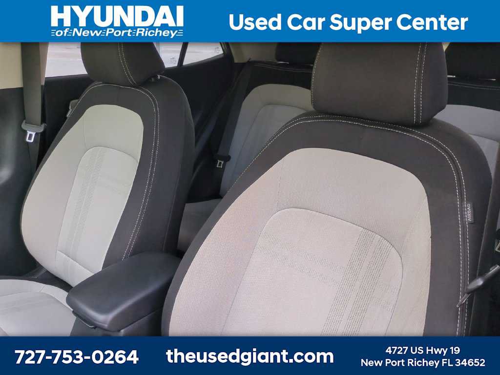 Certified 2023 Hyundai Venue SEL w/ Cargo Package FWD image 7
