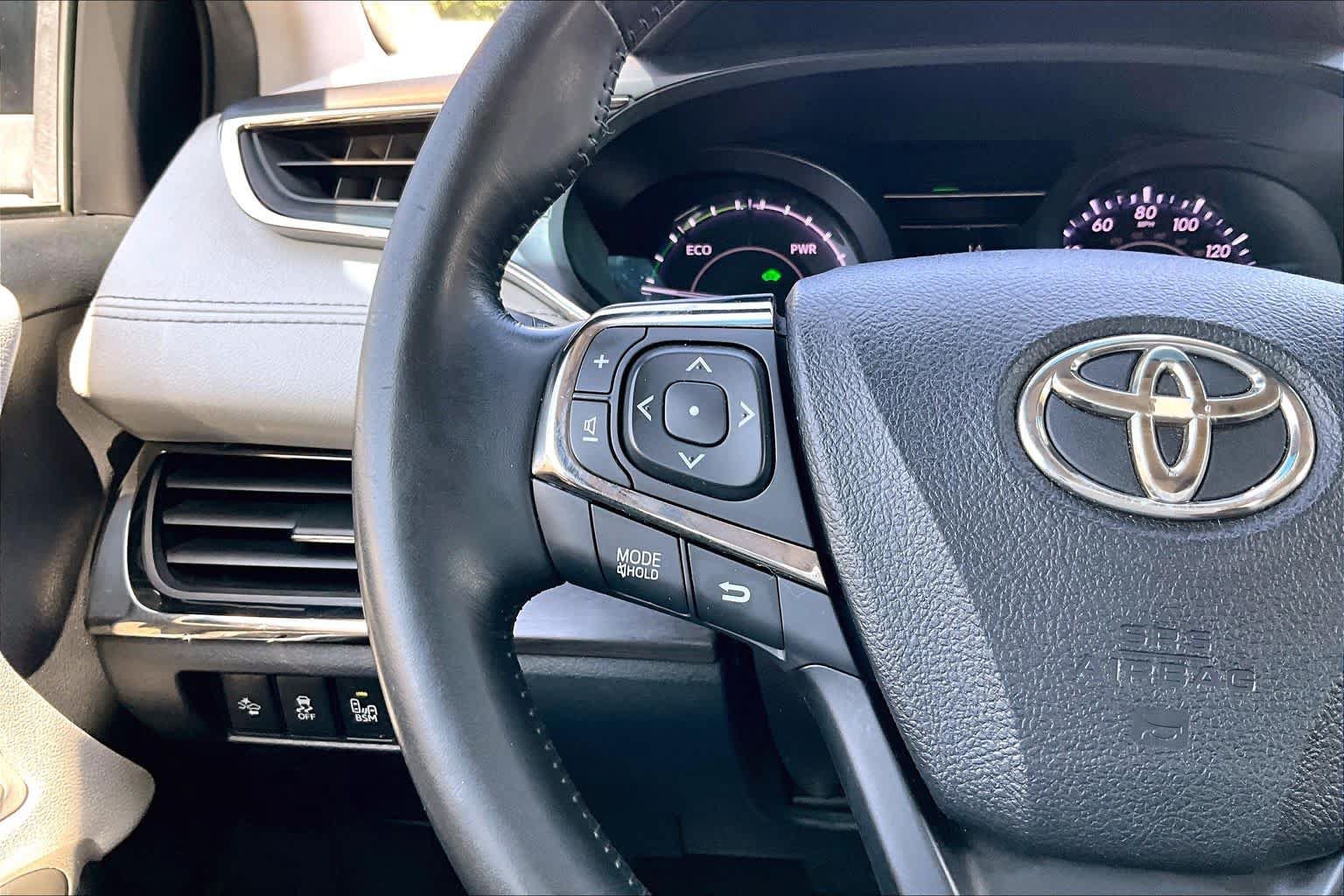 Used 2017 Toyota Avalon Limited FWD image 22