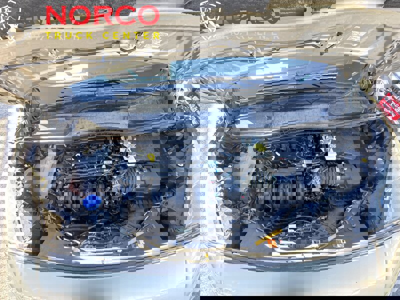 Used 2015 Ford Transit Connect XLT image 30