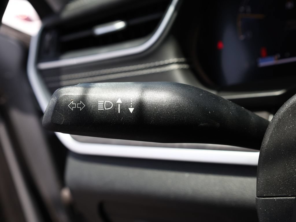 Used 2022 Jeep Grand Cherokee Limited RWD image 36