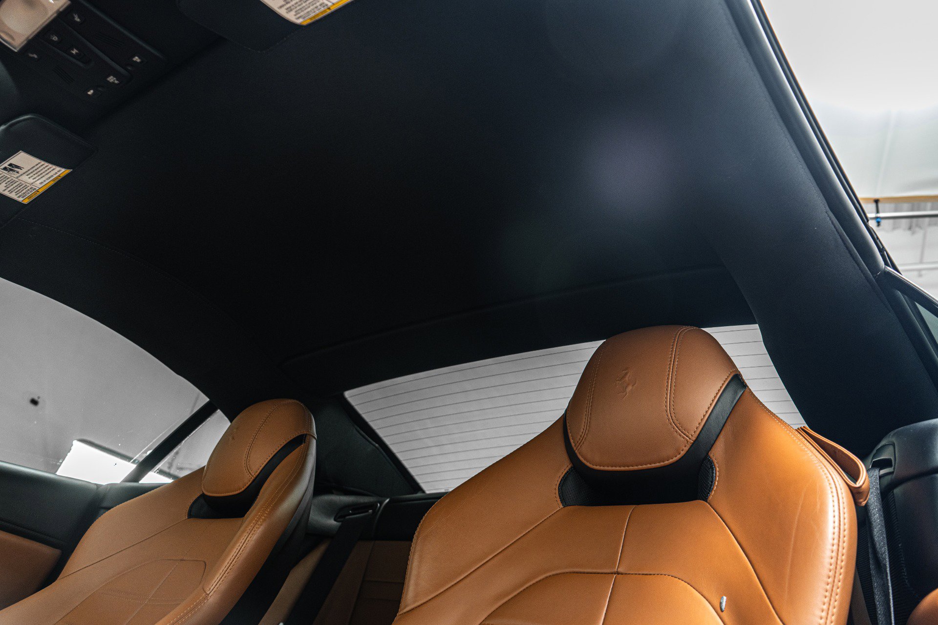 Used 2015 Ferrari California T RWD image 40