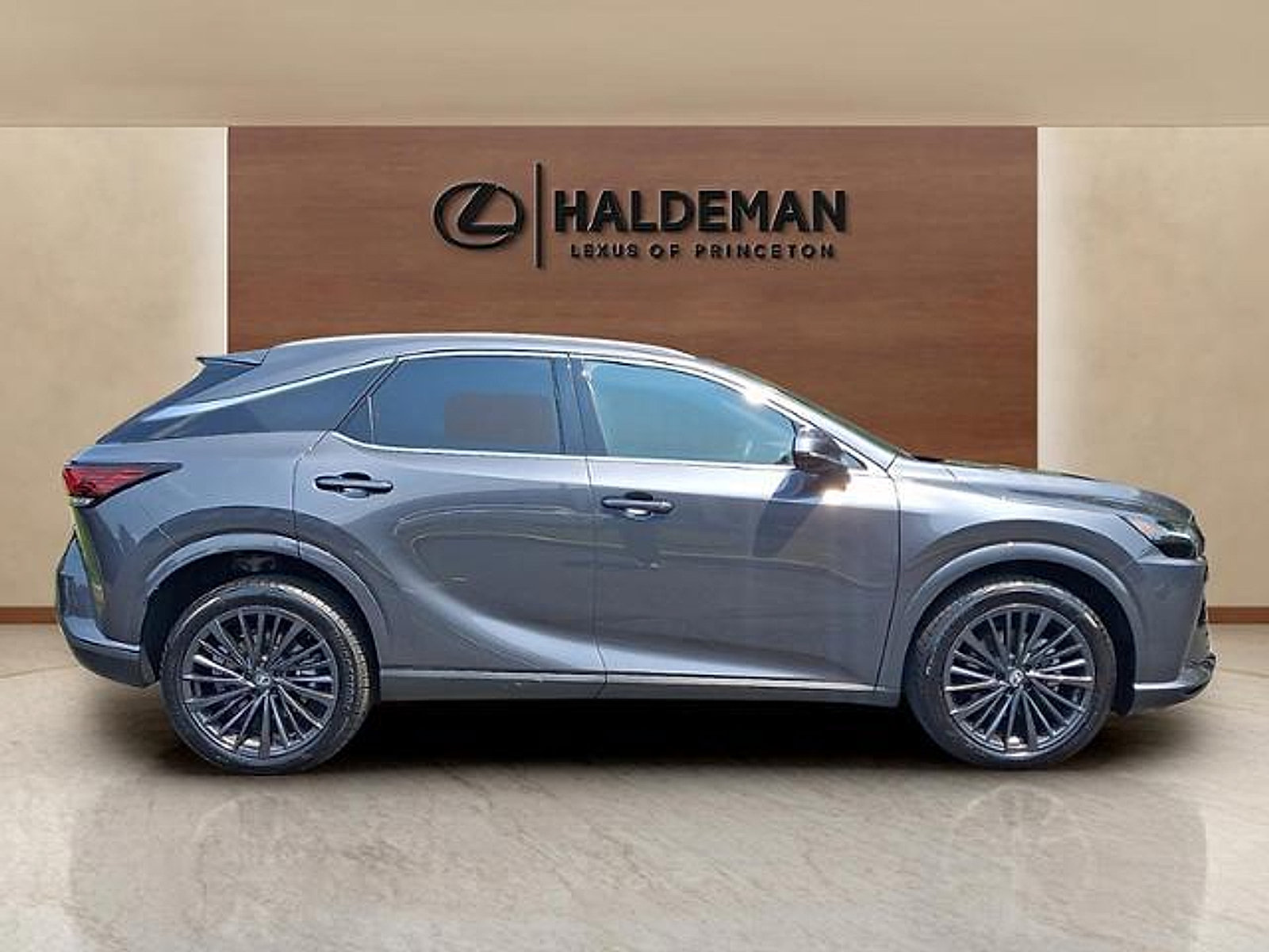 Used 2026 Lexus RX 350h AWD/4WD image 7
