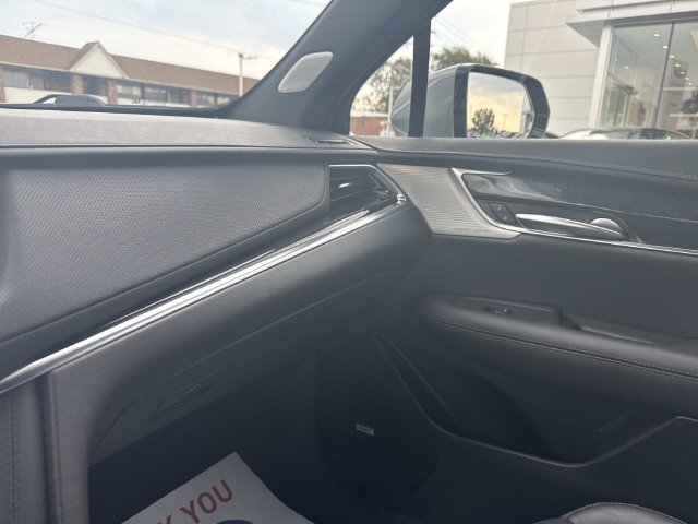 Certified 2023 Cadillac XT5 Premium Luxury AWD/4WD image 47