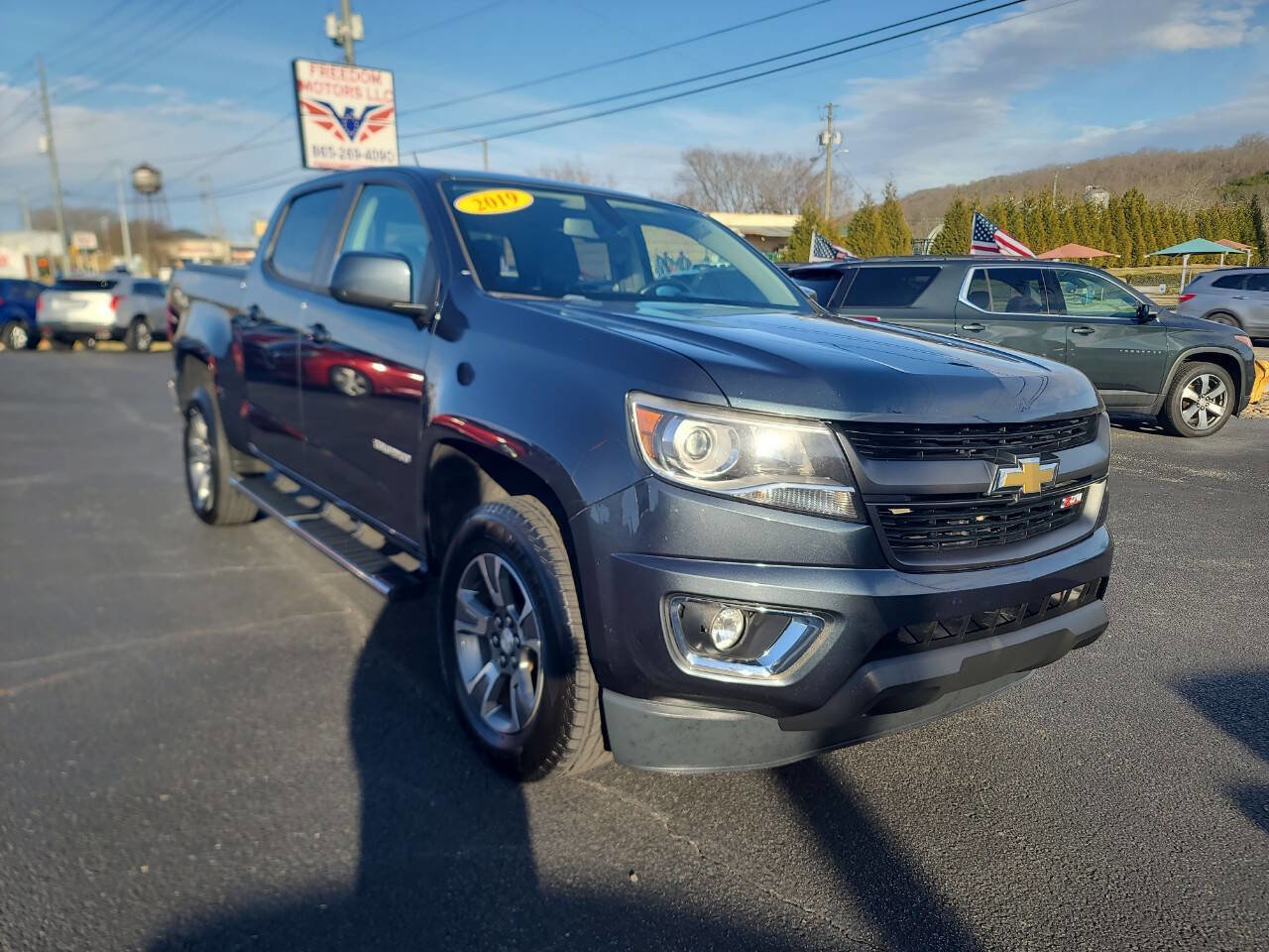 Used 2019 Chevrolet Colorado Z71 image 2