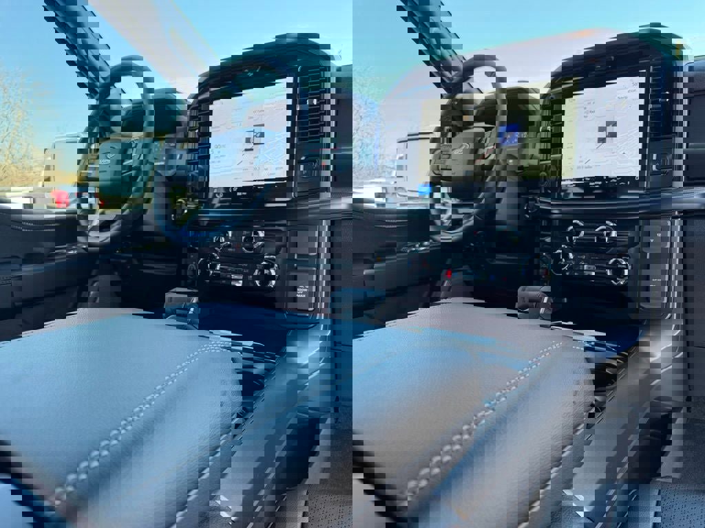 New 2026 Ford F150 Lariat w/ Equipment Group 501A Mid image 28