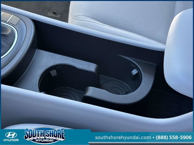 Certified 2024 Hyundai Kona SE AWD/4WD image 32