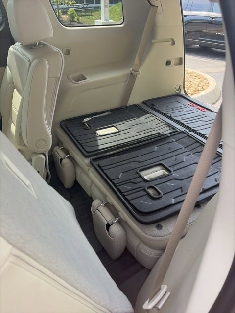 Used 2021 GMC Acadia Denali w/ Denali Technology Package image 28