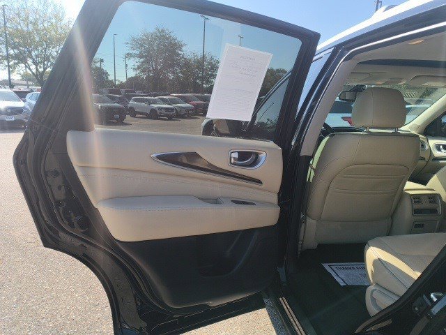 Used 2020 INFINITI QX60 Luxe w/ Essential Package FWD image 13