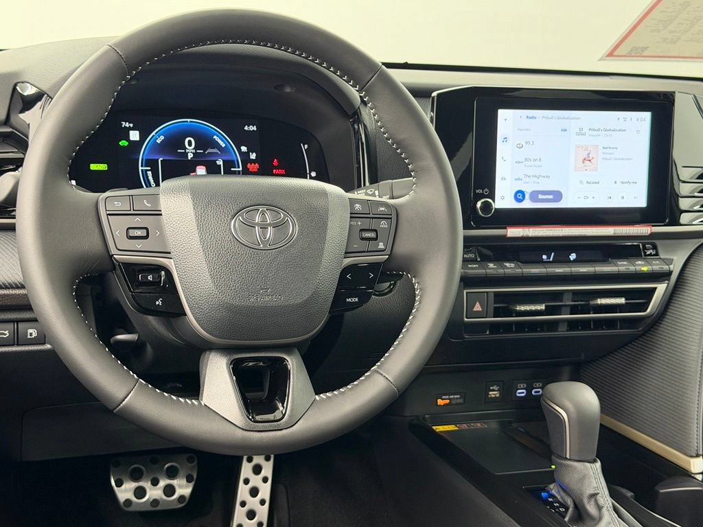 Used 2026 Toyota Camry SE FWD image 36