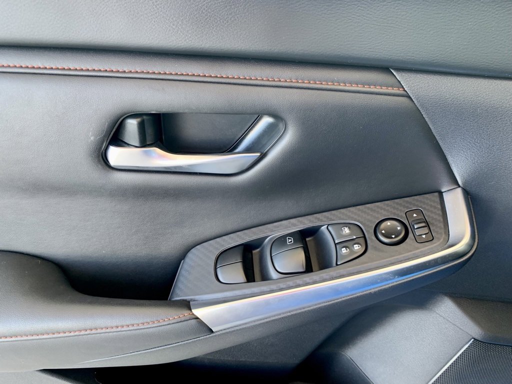 Used 2024 Nissan Sentra SR image 11