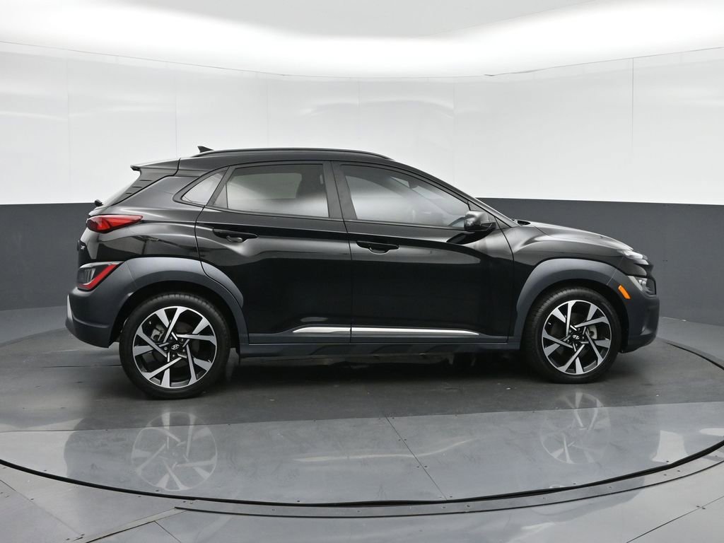 Used 2023 Hyundai Kona Limited w/ Cargo Package FWD image 8