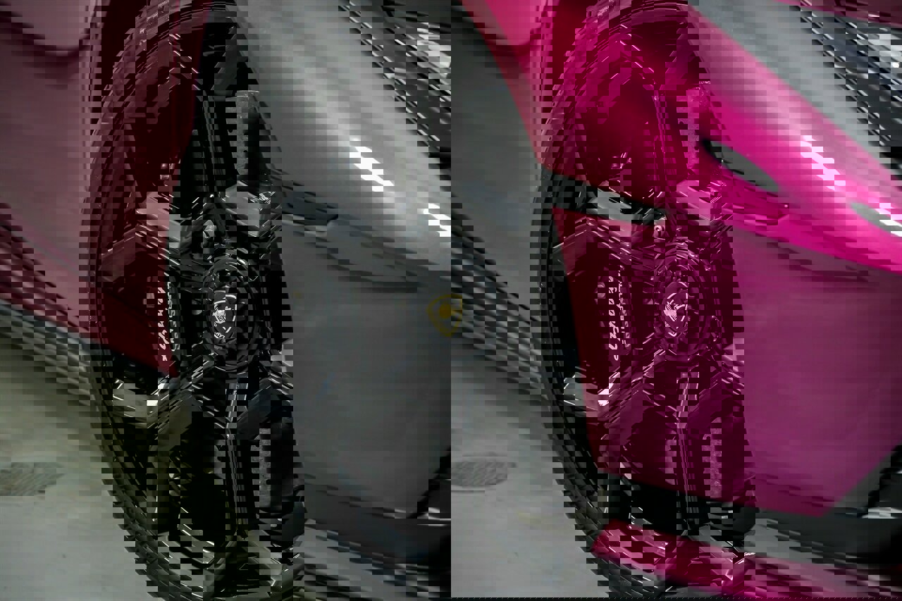 Used 2023 Lamborghini Huracan Tecnica image 4