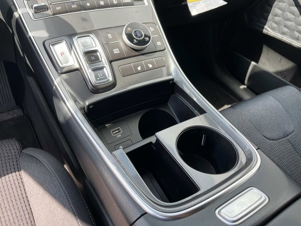 Used 2022 Hyundai Santa Fe SEL w/ Convenience Package image 29