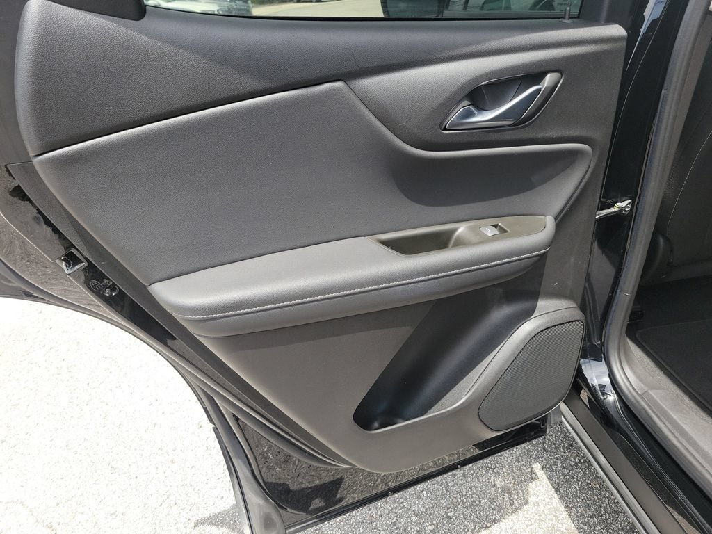 Used 2025 Chevrolet Blazer LT FWD image 18