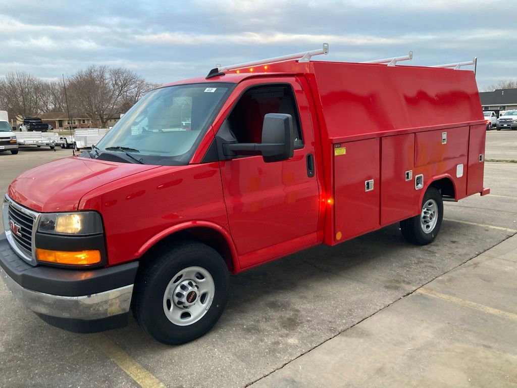 New 2025 GMC Savana 3500 w/ Power Convenience Package image 2