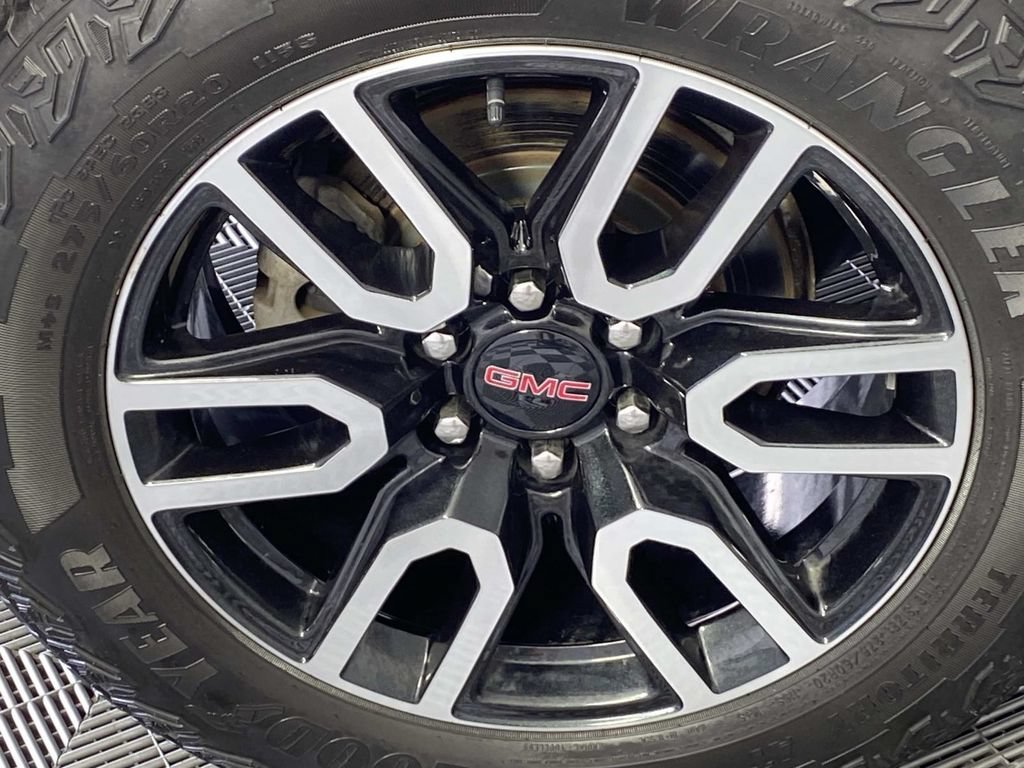 Used 2023 GMC Yukon XL AT4 w/ AT4 Premium Package AWD/4WD image 29