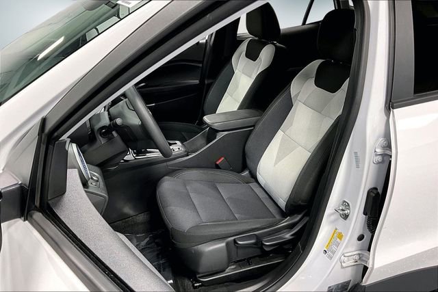 Used 2025 Chevrolet Trax LS image 20