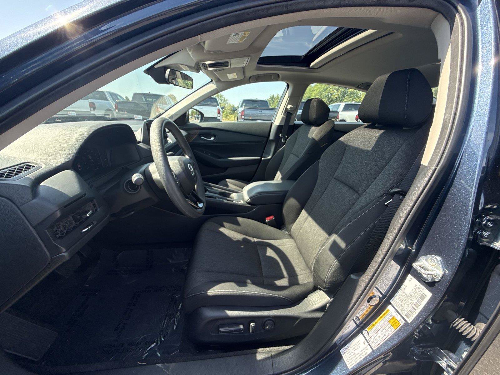 Used 2025 Honda Accord SE image 14