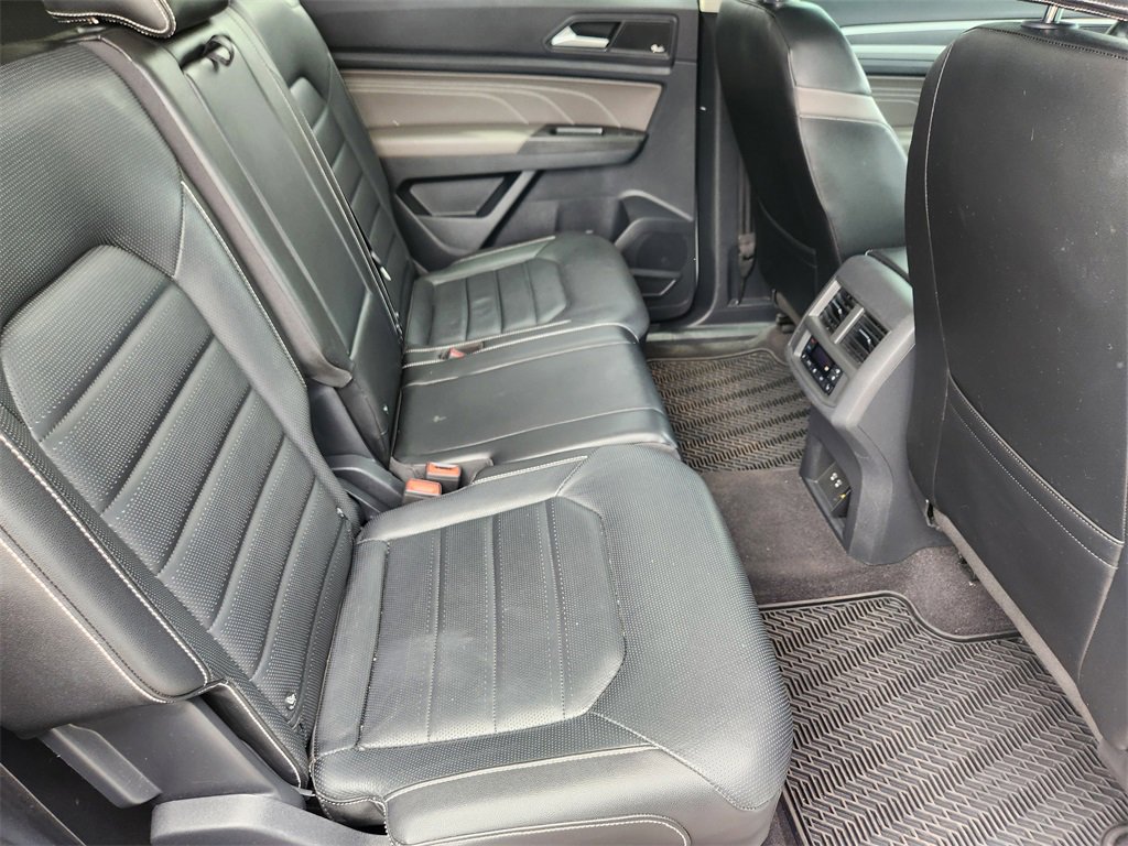 Used 2022 Volkswagen Atlas SEL Premium image 21