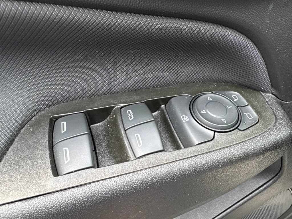 Certified 2023 Chevrolet Equinox RS FWD image 13