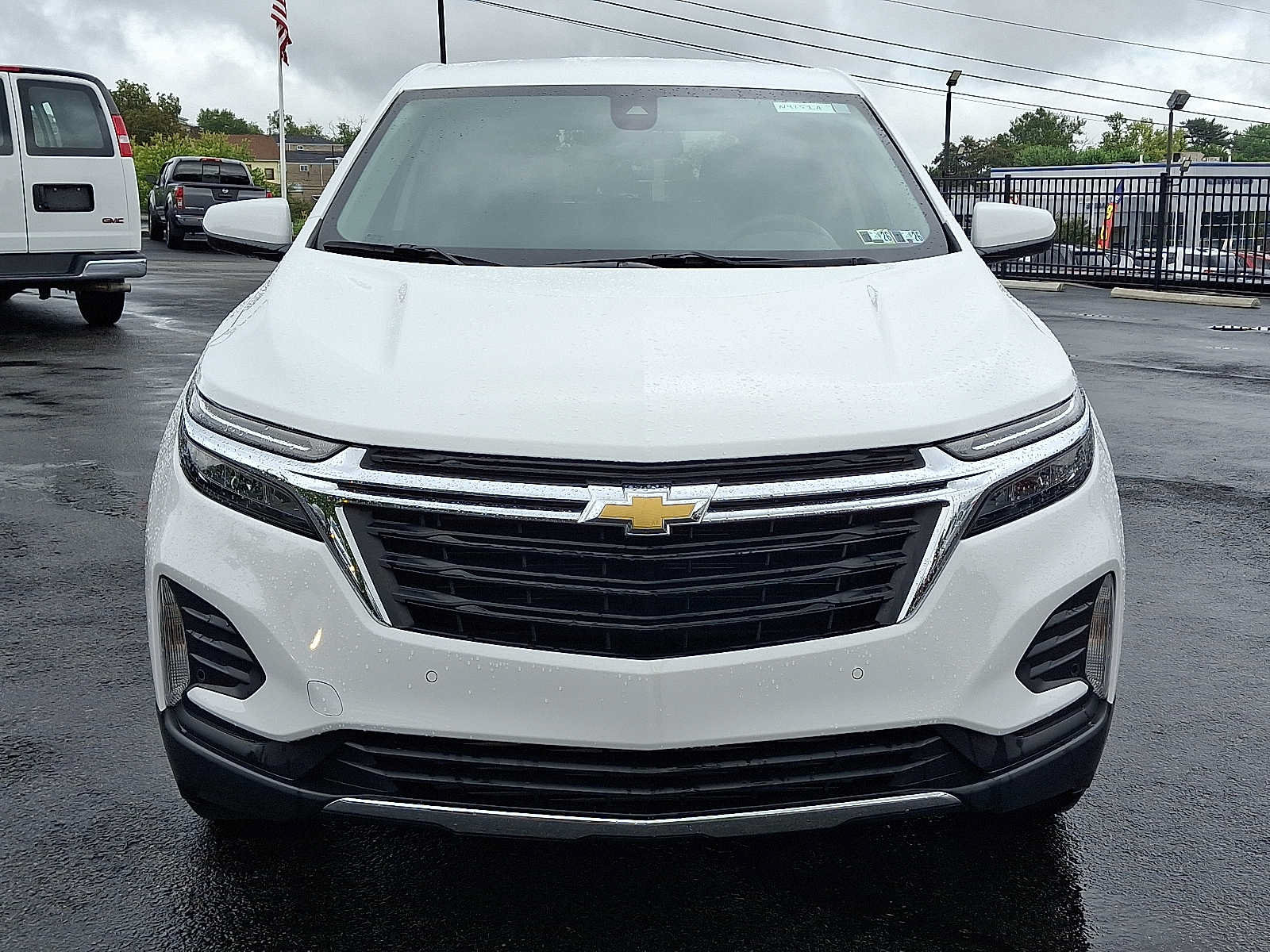 Used 2024 Chevrolet Equinox LT AWD/4WD image 3