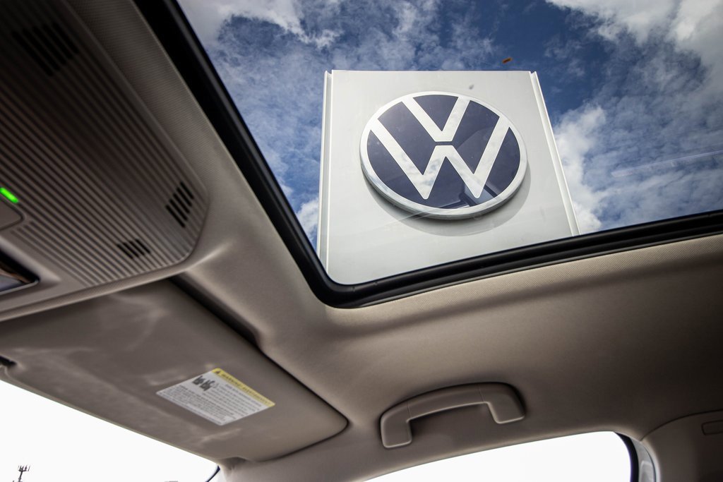 New 2026 Volkswagen Atlas SE image 2