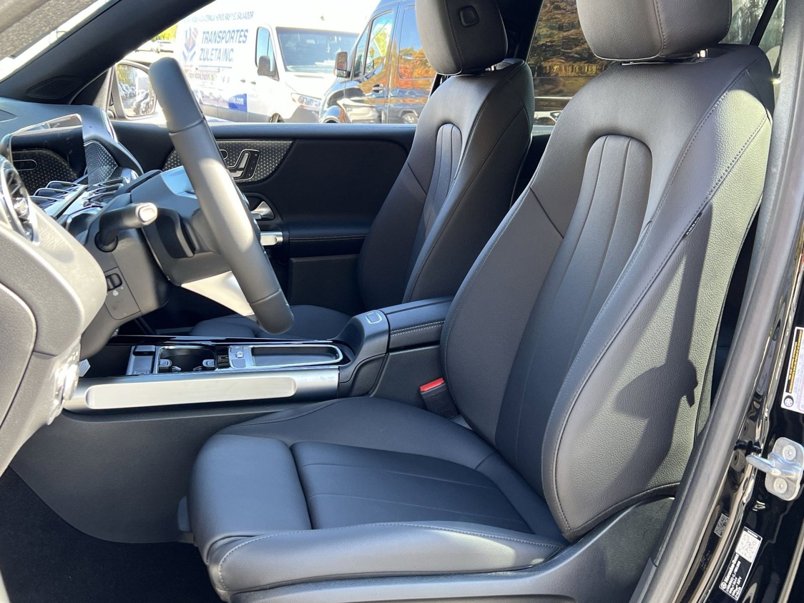 Certified 2026 Mercedes-Benz GLB 250 4MATIC image 11