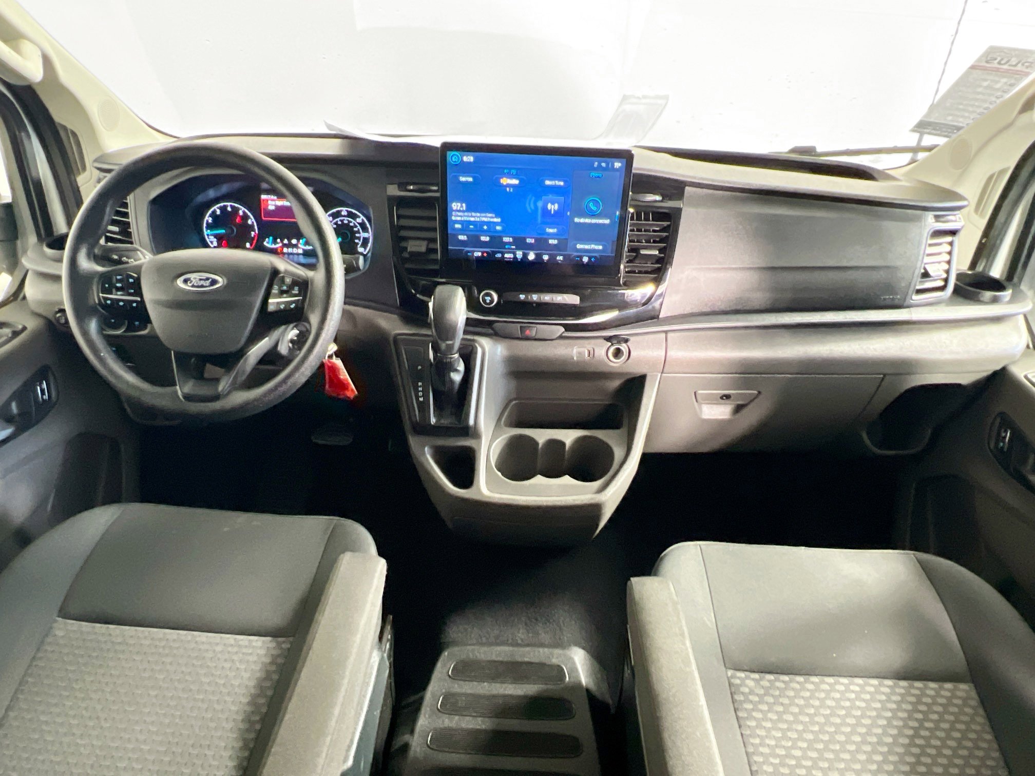 Used 2023 Ford Transit 350 XLT image 28