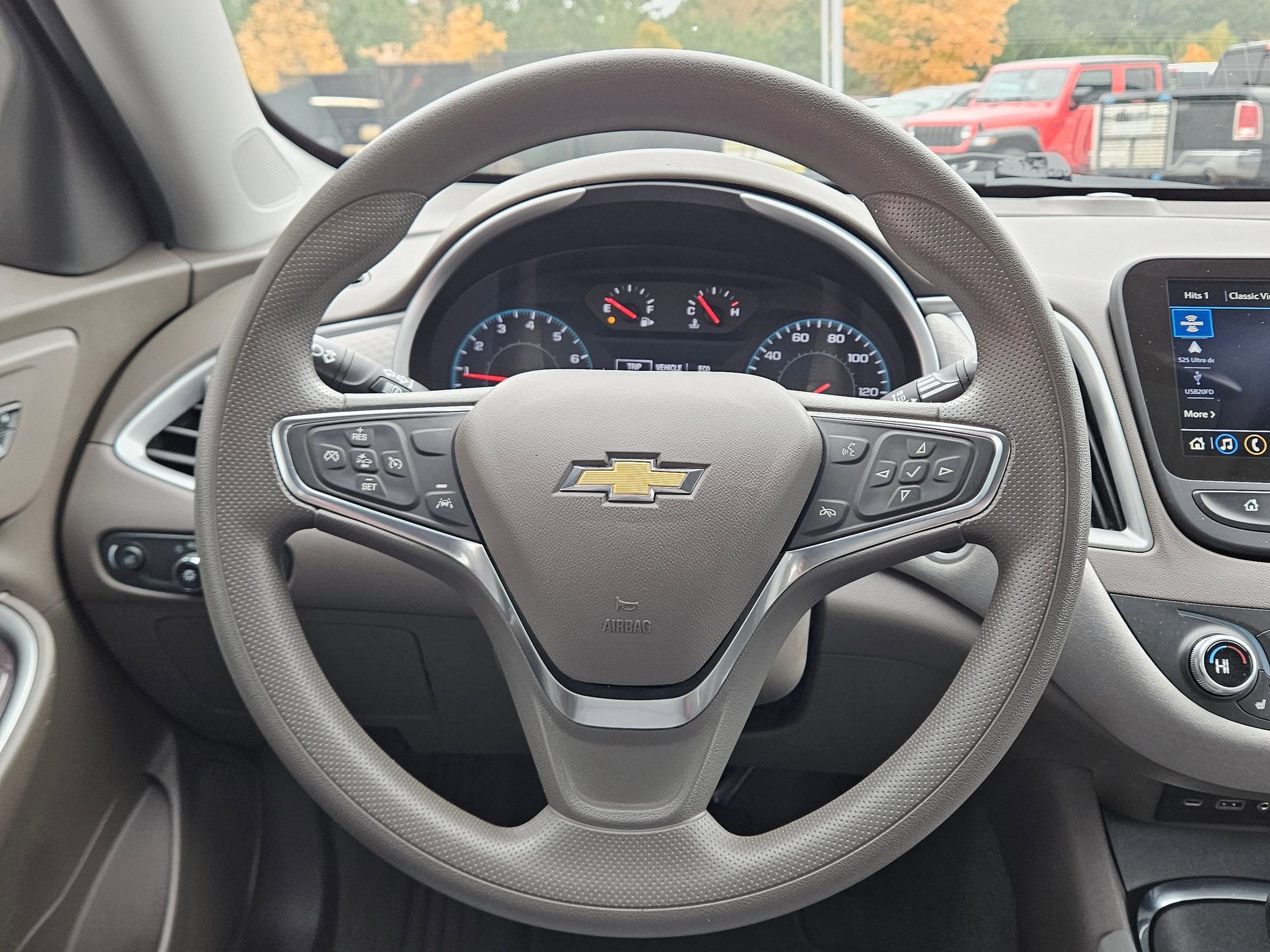 Used 2024 Chevrolet Malibu LT image 15