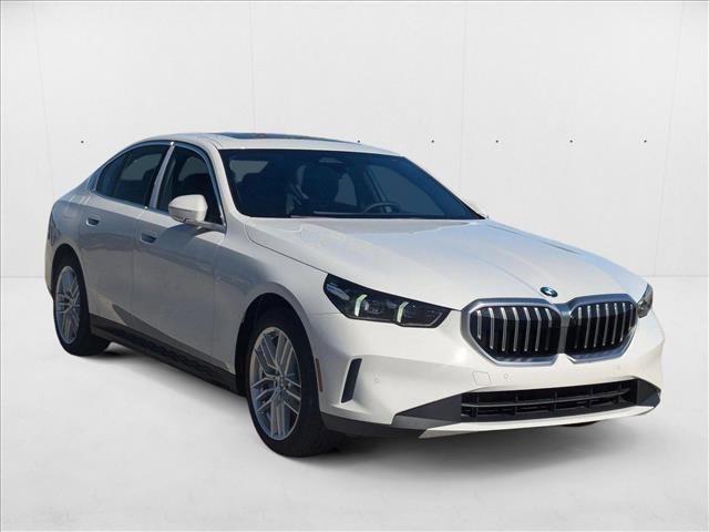 New 2025 BMW 540i xDrive w/ Premium Package image 7