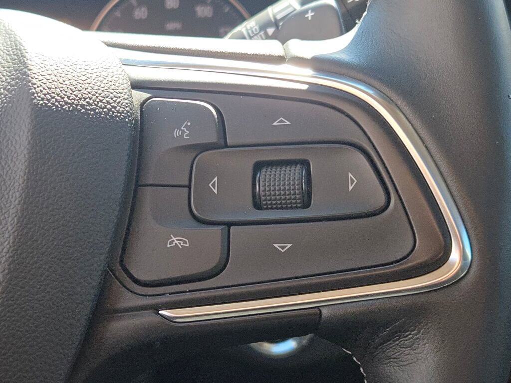 Used 2021 Buick Envision Essence AWD/4WD image 34