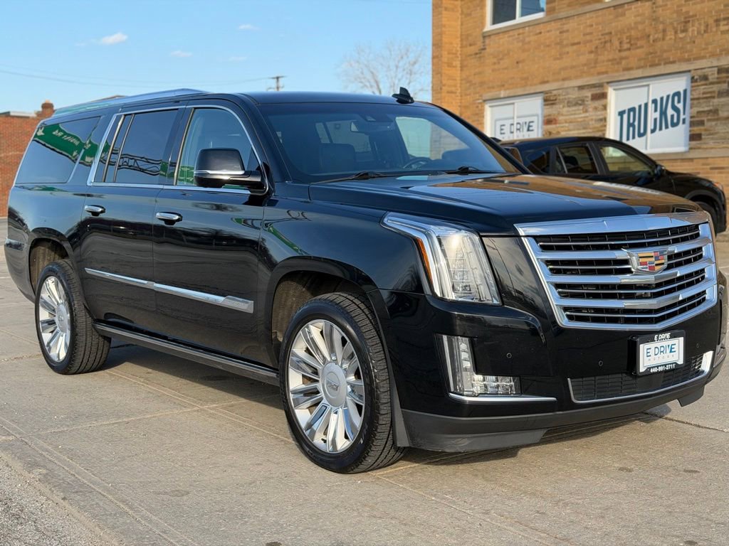 Used 2016 Cadillac Escalade ESV Platinum image 4
