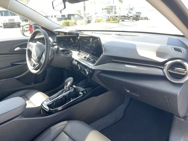 Used 2026 Chevrolet Trax ACTIV w/ Sunroof Package FWD image 28