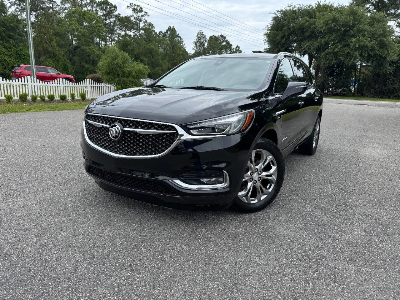 Used 2018 Buick Enclave Avenir AWD/4WD image 31
