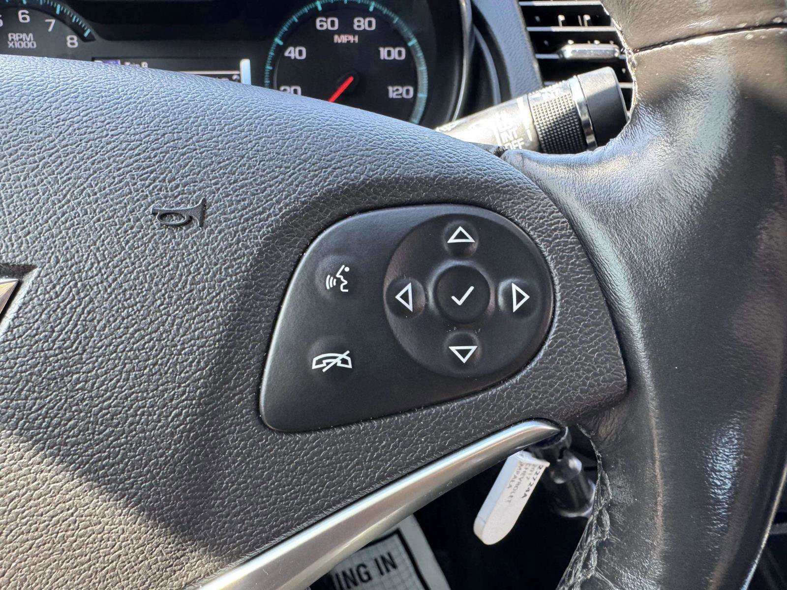 Used 2017 Chevrolet Impala LT w/ Convenience Package FWD image 28